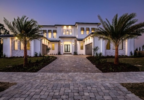 What is a luxury home builder?